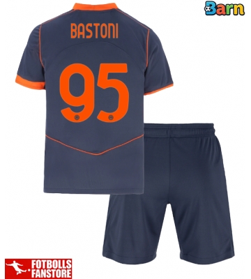 Inter Milan Alessandro Bastoni #95 Tredje Tröja Barn 2025-26 Kortärmad (+ Korta byxor)